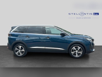 Used Peugeot 5008 2023 for sale - 78831221: Photo