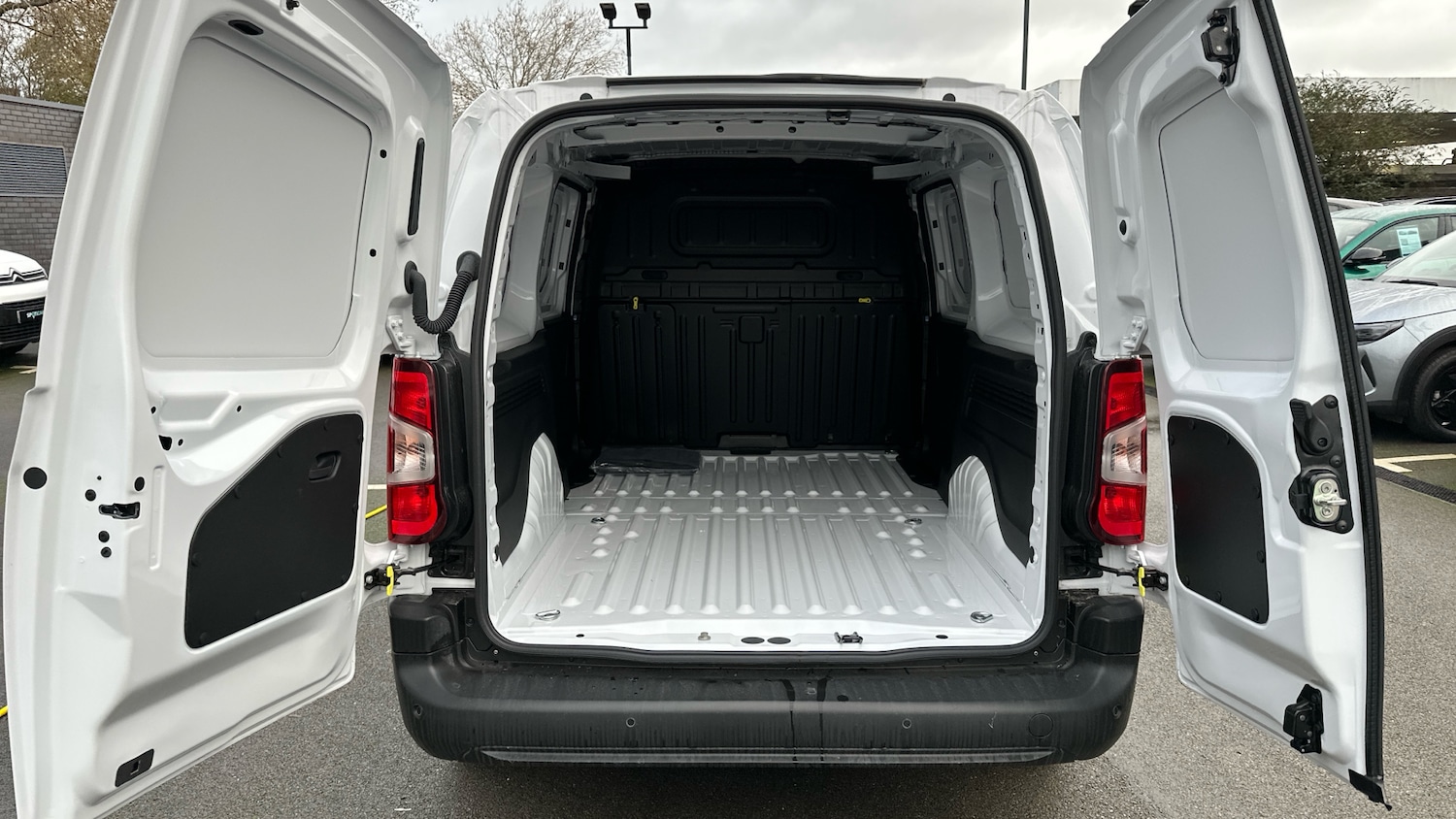 Used Citroen Berlingo 2024 for sale - 76772628: Photo 19