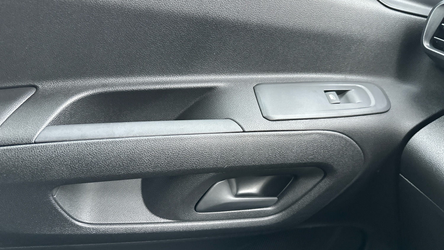 Used Citroen Berlingo 2024 for sale - 76772628: Photo 41