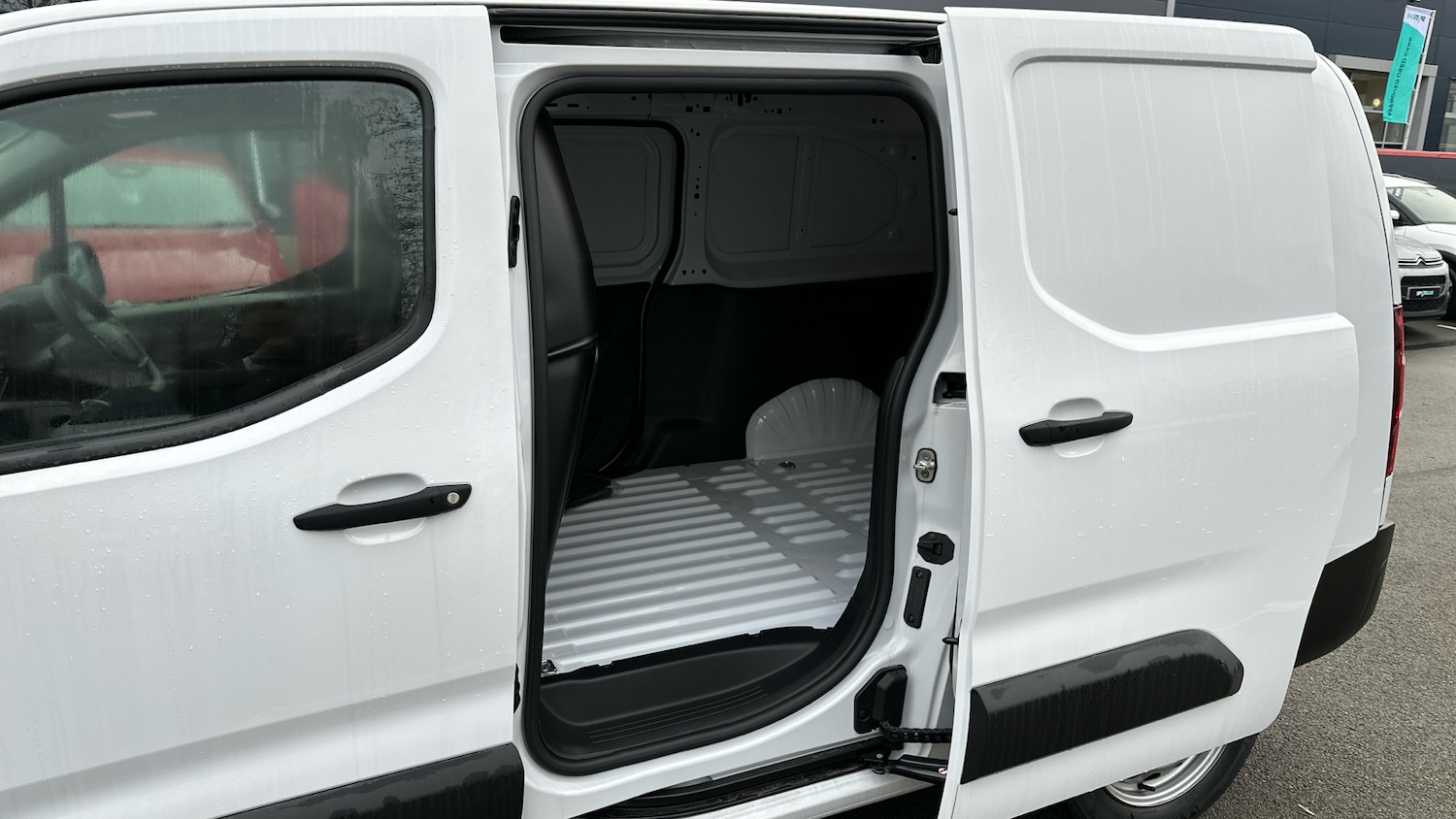 Used Citroen Berlingo 2024 for sale - 76772628: Photo 50