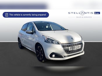 Used Peugeot 208 2019 for sale - 77321273: Photo