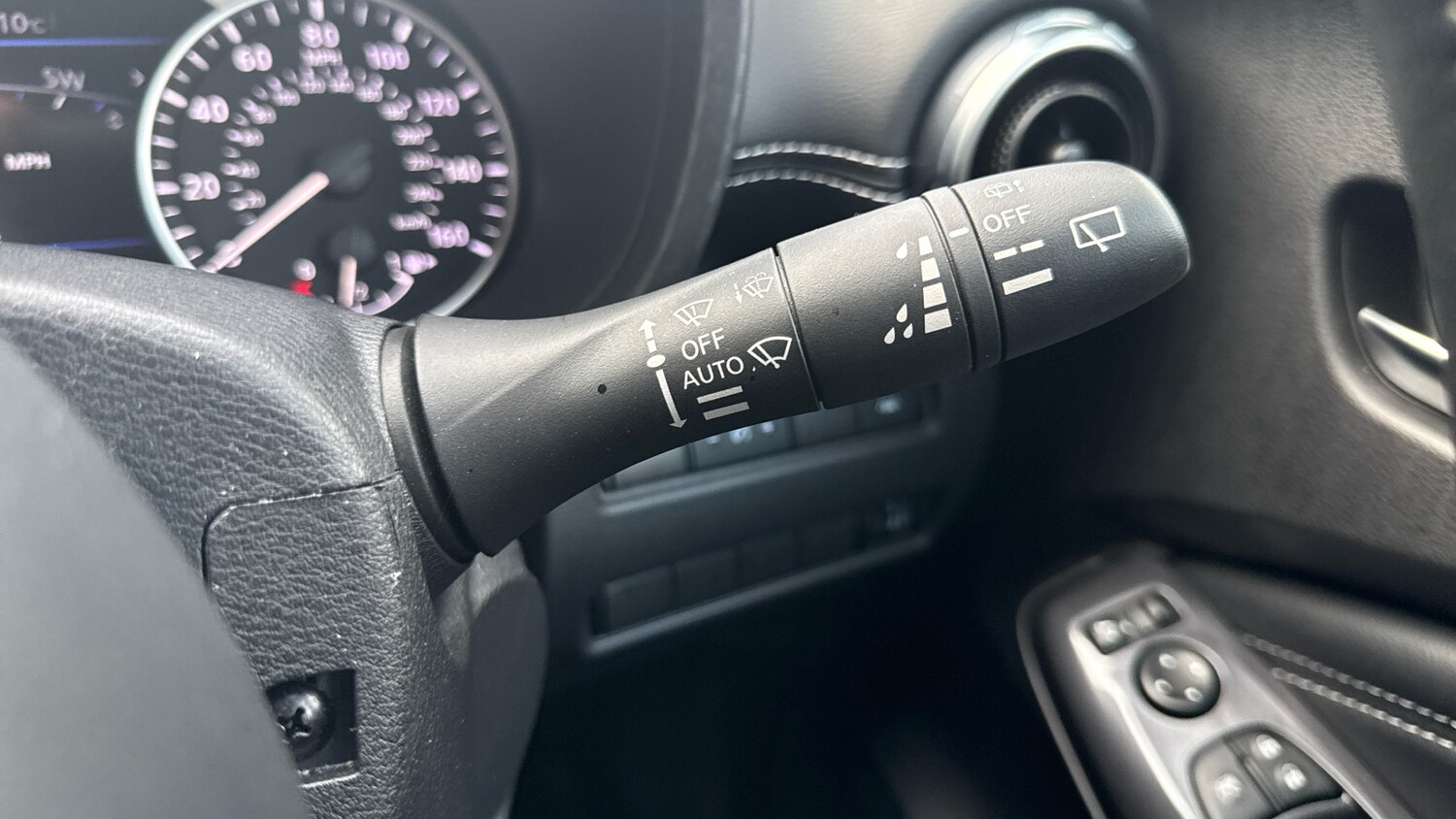 Used Nissan Juke 2023 for sale - 75992278: Photo 32