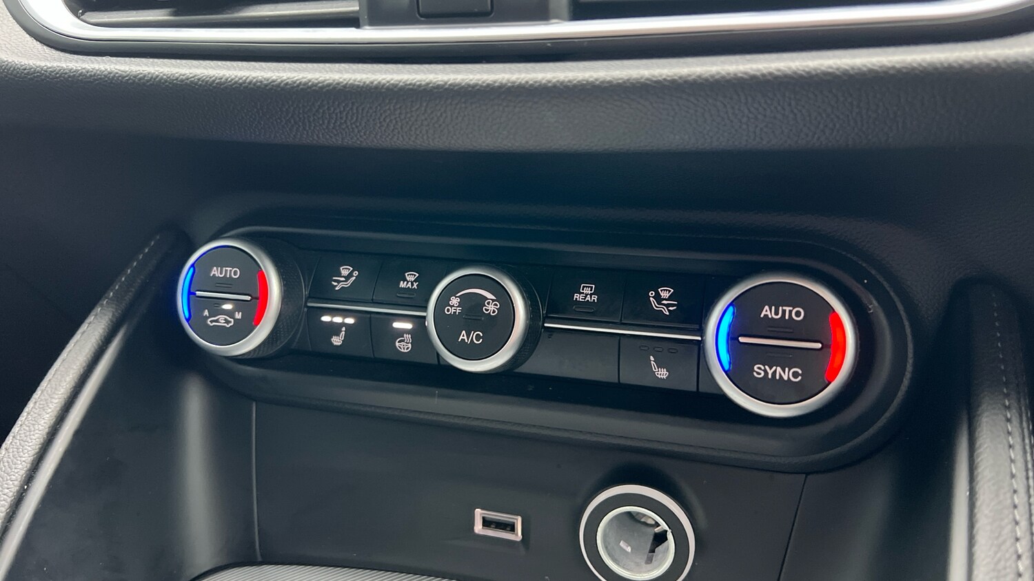 Used Alfa Romeo Stelvio 2022 for sale - 76410163: Photo 21