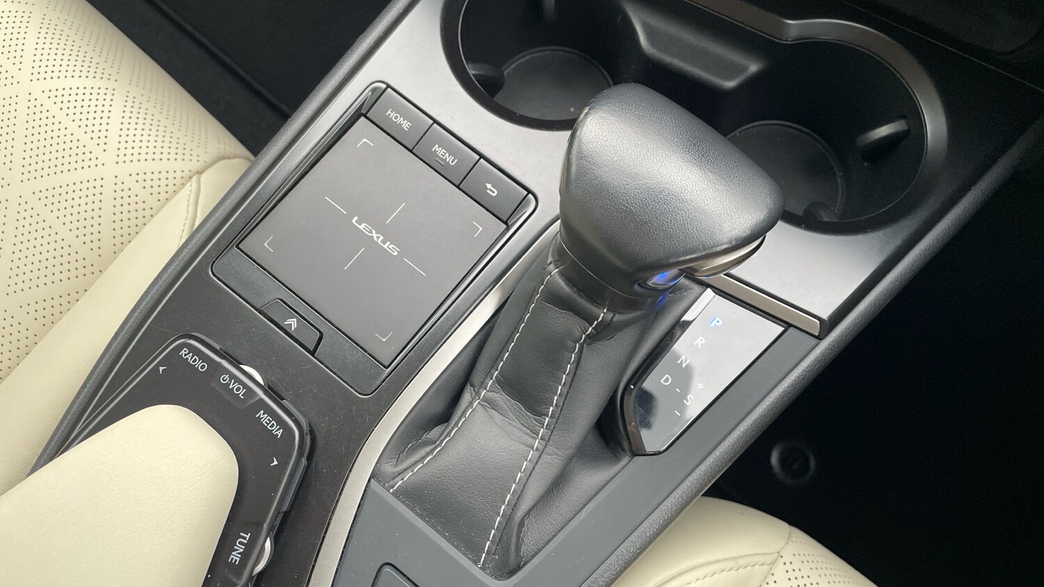 Used Lexus UX 2020 for sale - 76338269: Photo 20