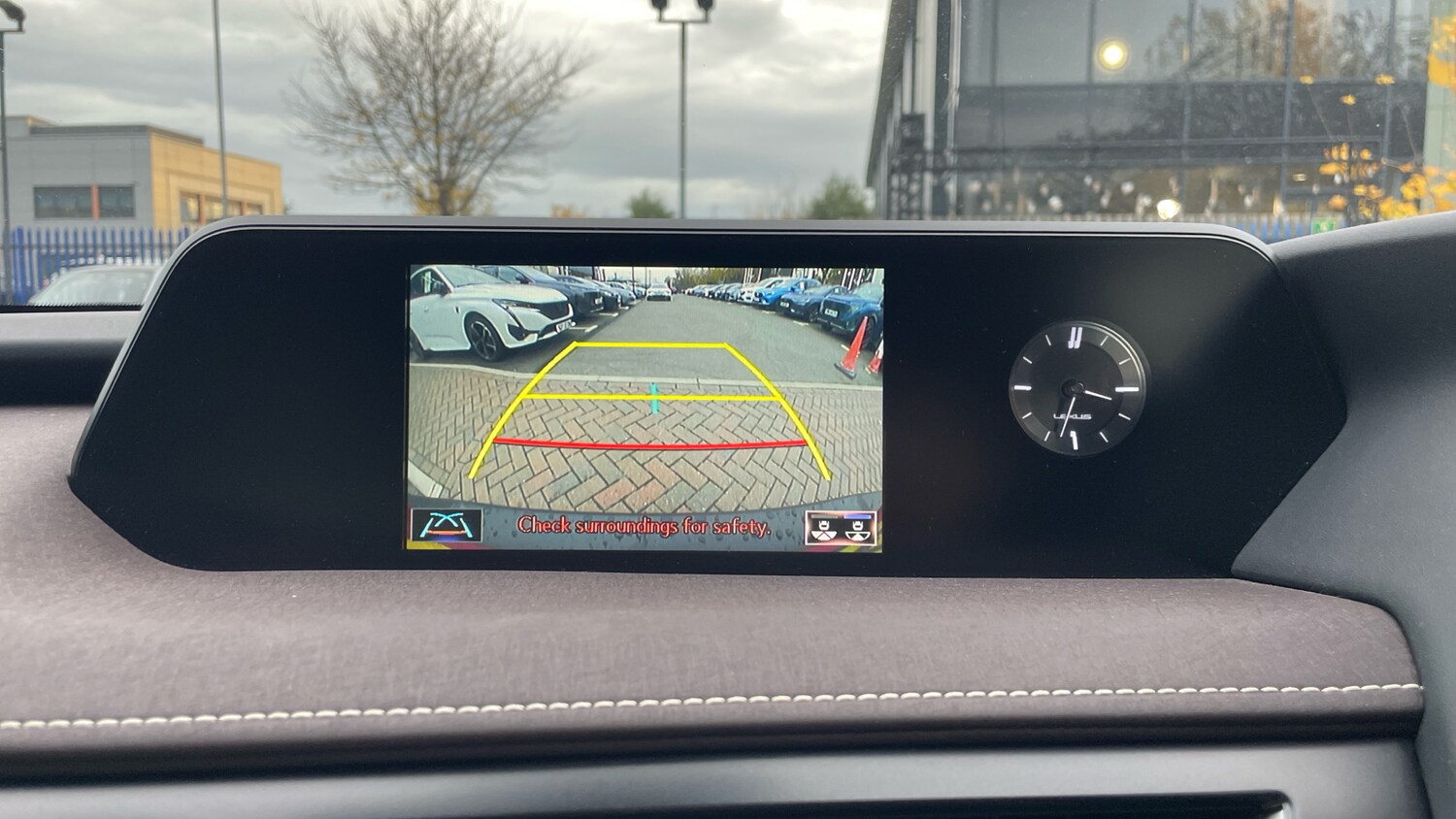 Used Lexus UX 2020 for sale - 76338269: Photo 32