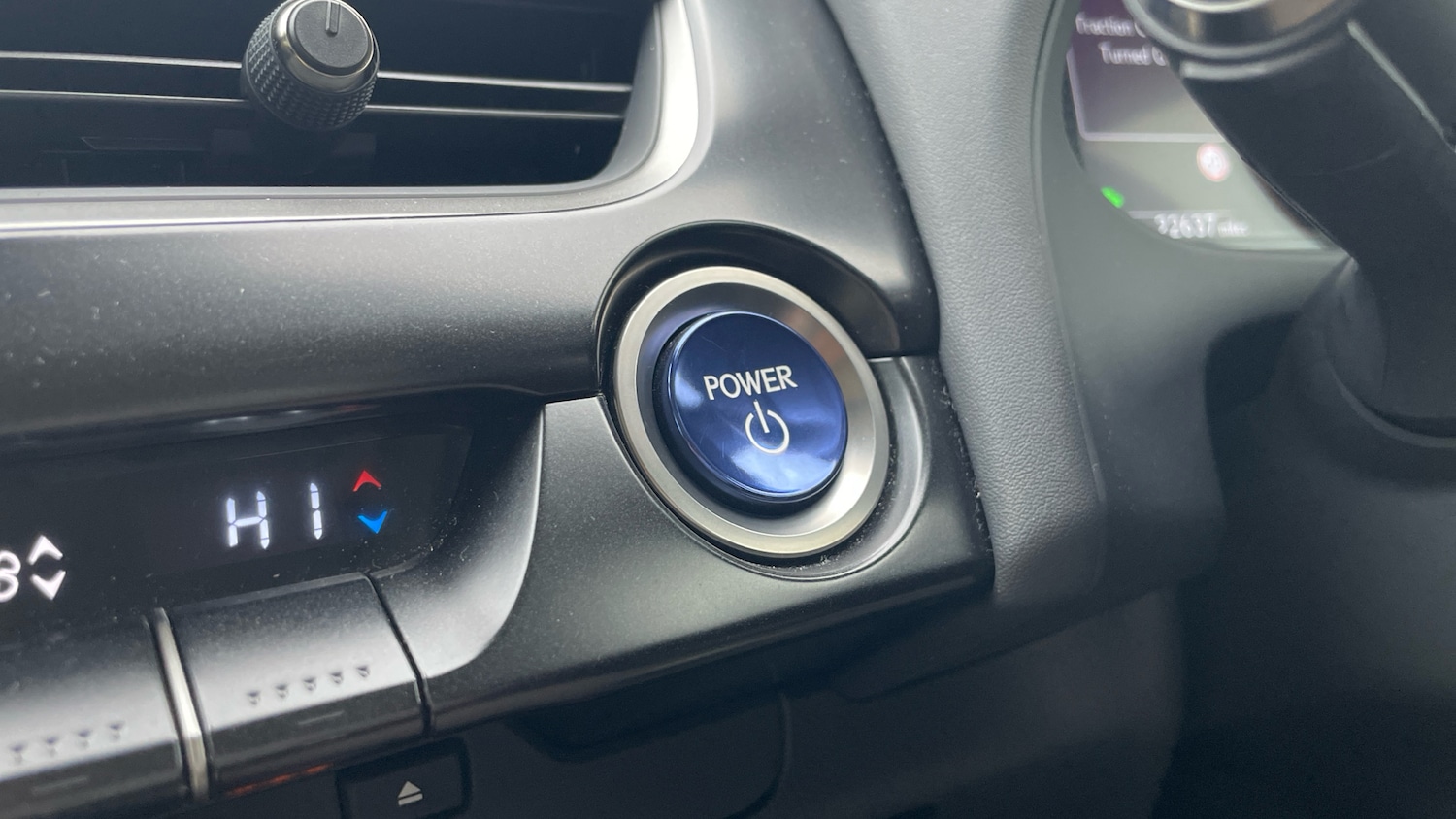 Used Lexus UX 2020 for sale - 76338269: Photo 40