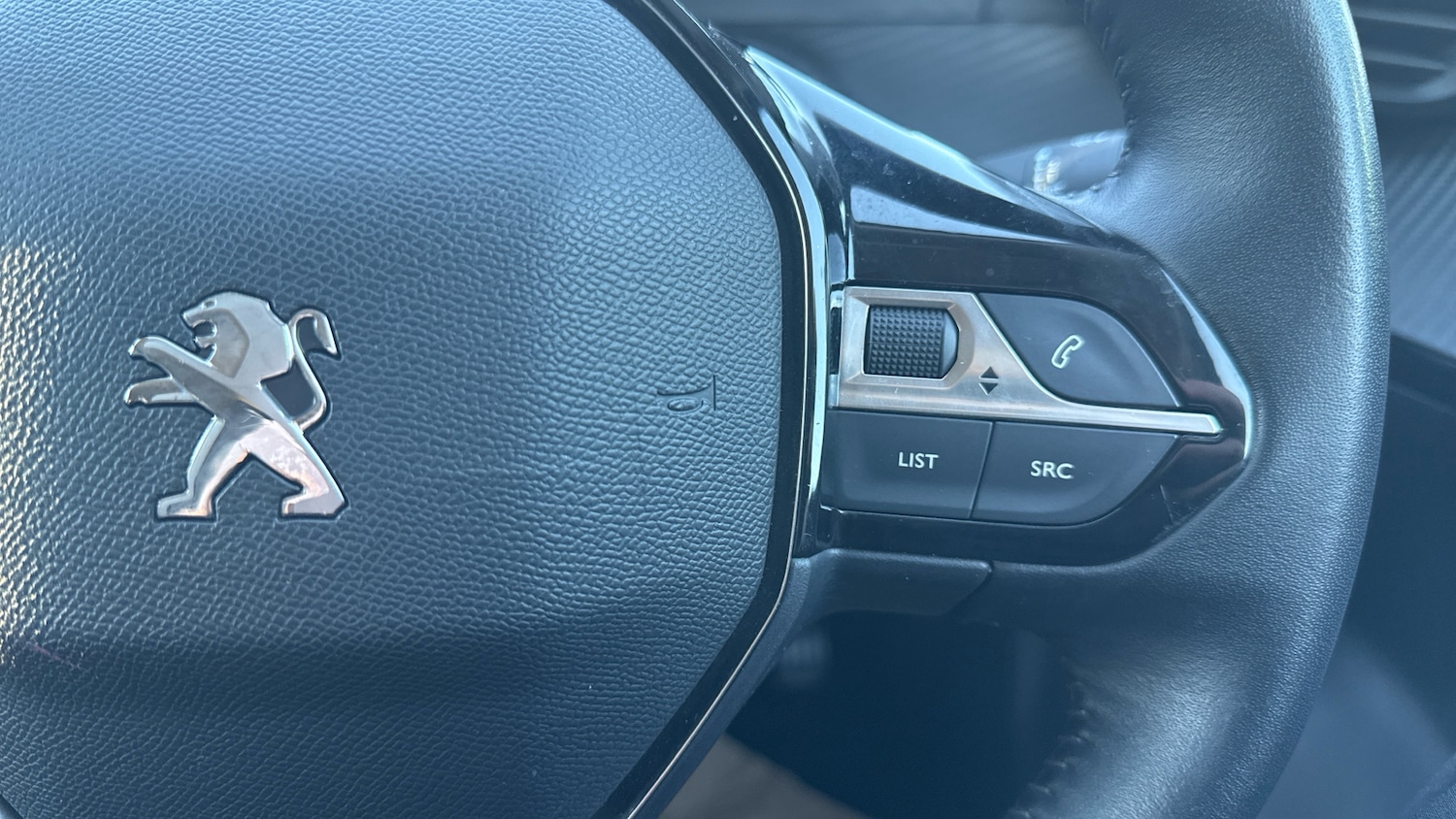 Used Peugeot 2008 2020 for sale - 77092065: Photo 25