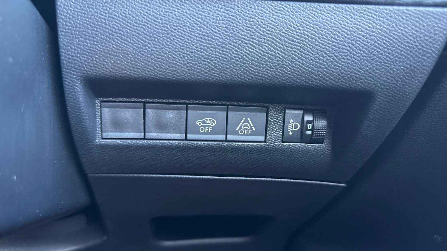 Used Peugeot 2008 2020 for sale - 77092065: Photo 38