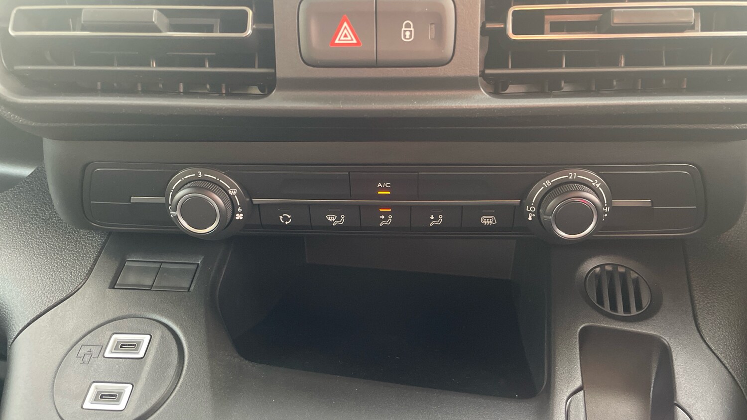 Used Peugeot Partner 2025 for sale - 76061540: Photo 25