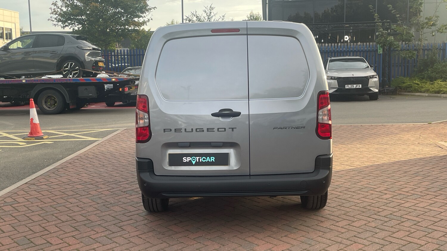 Used Peugeot Partner 2025 for sale - 76061540: Photo 9