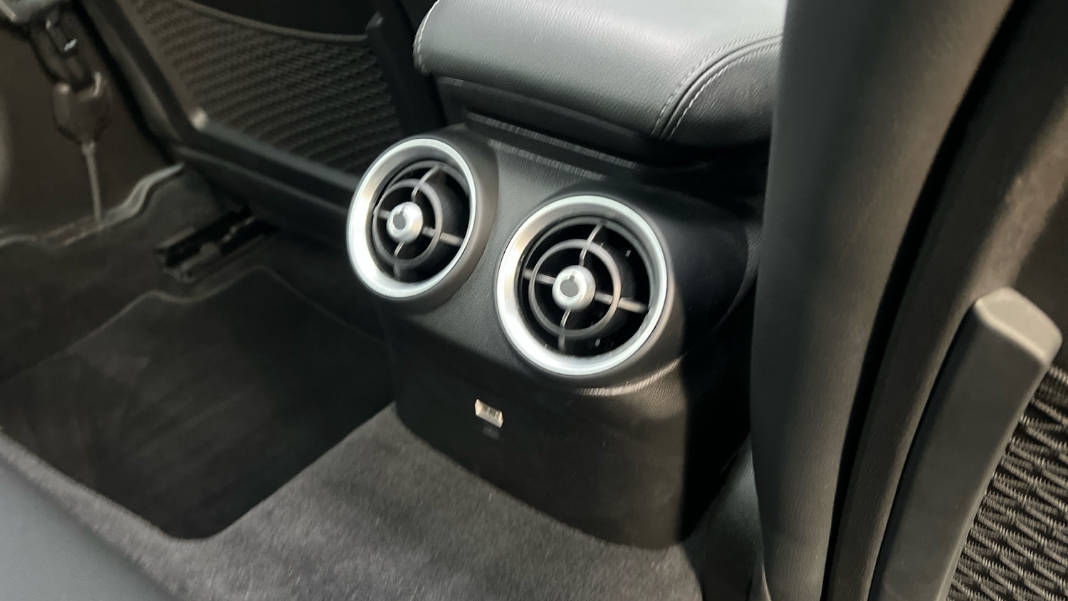 Used Alfa Romeo Giulia 2024 for sale - 77057668: Photo 44