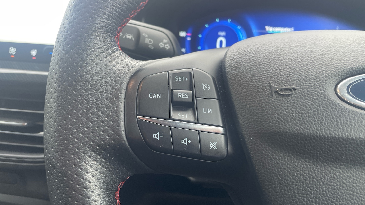 Used Ford Focus 2023 for sale - 76586427: Photo 23