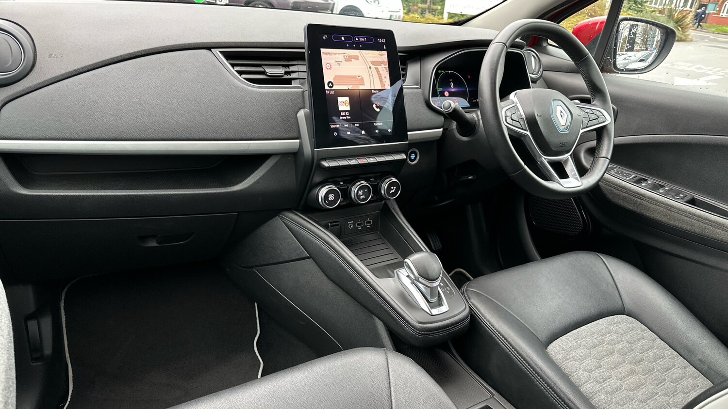 Used Renault Zoe 2020 for sale - 76744080: Photo 13