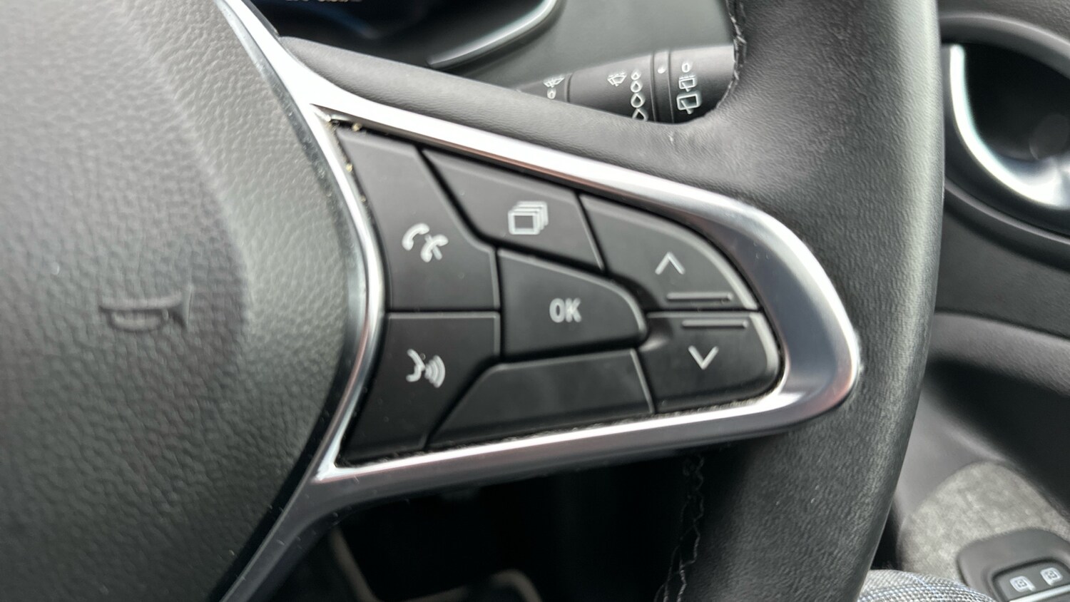 Used Renault Zoe 2020 for sale - 76744080: Photo 25