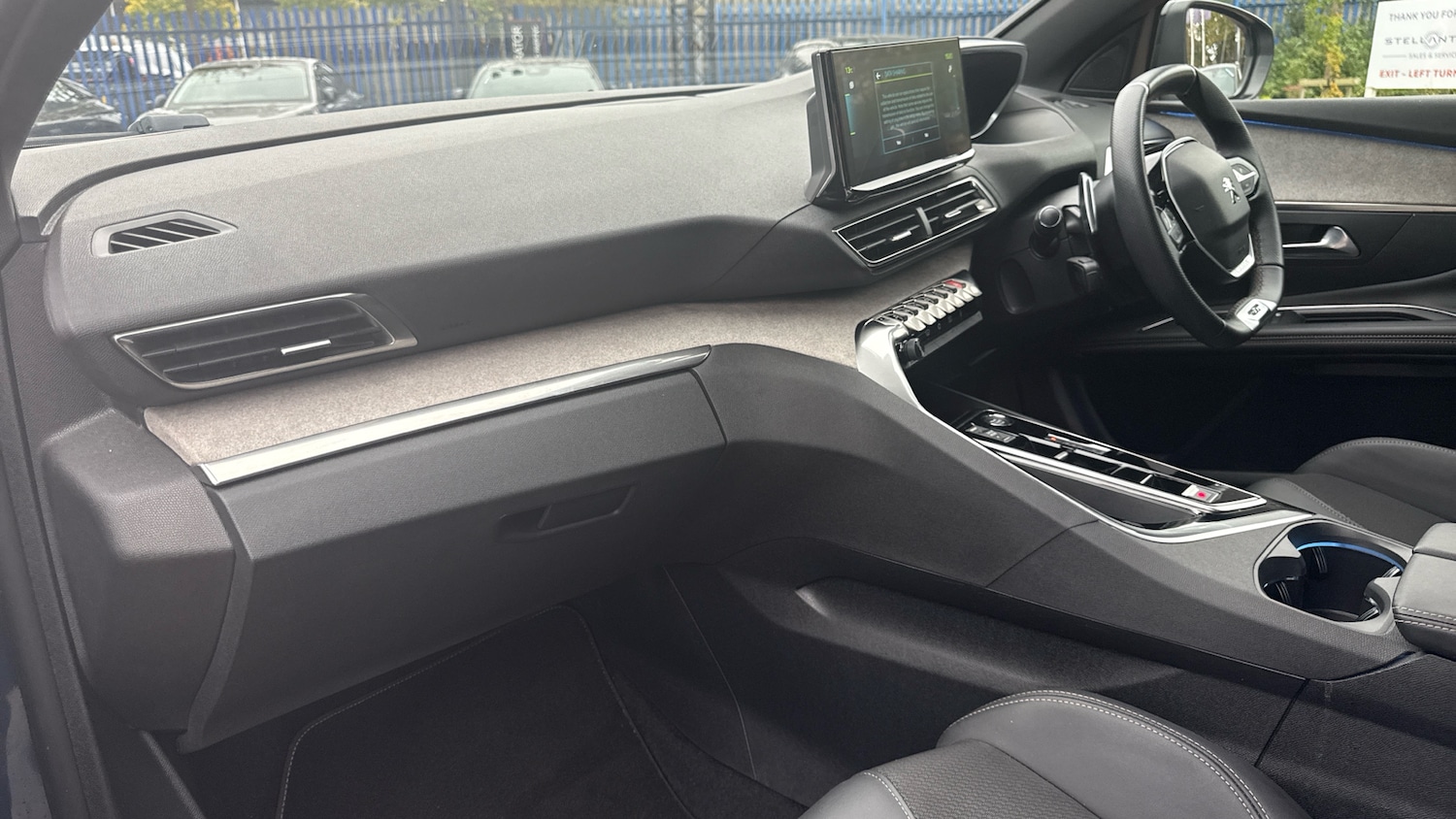 Used Peugeot 3008 2024 for sale - 76168030: Photo 12