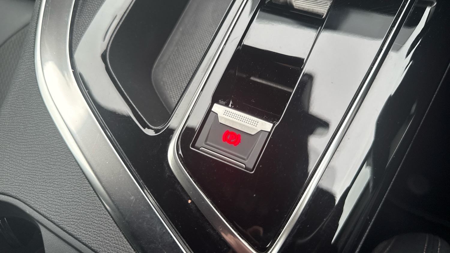 Used Peugeot 3008 2024 for sale - 76168030: Photo 21