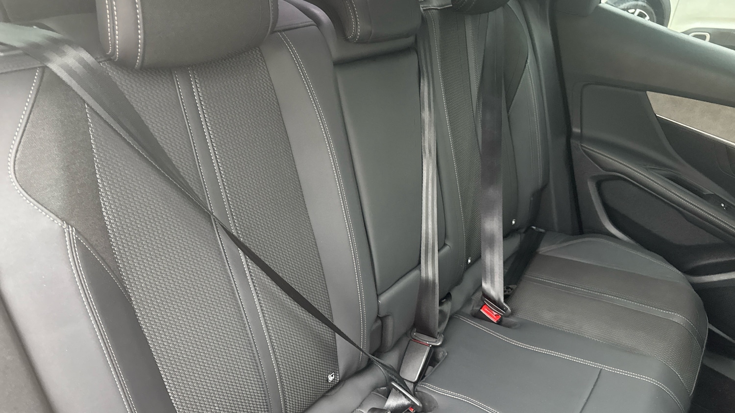 Used Peugeot 3008 2024 for sale - 76168030: Photo 39