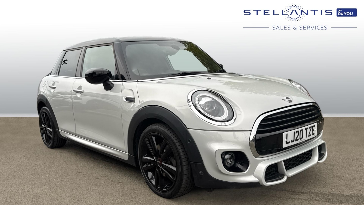 Used MINI Hatch 2020 for sale - 76271372: Photo 1