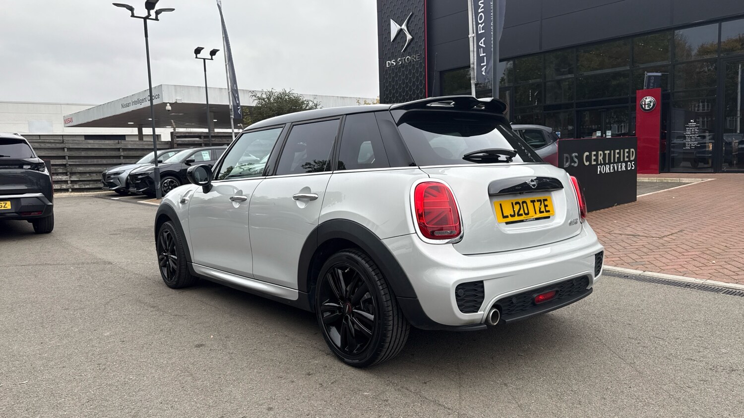 Used MINI Hatch 2020 for sale - 76271372: Photo 5