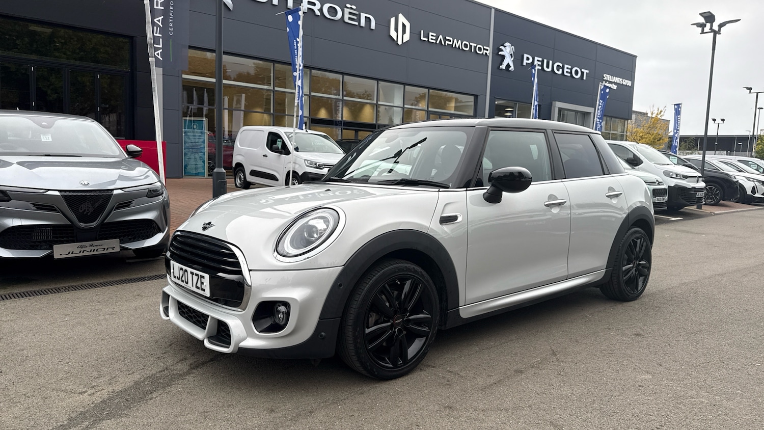Used MINI Hatch 2020 for sale - 76271372: Photo 7
