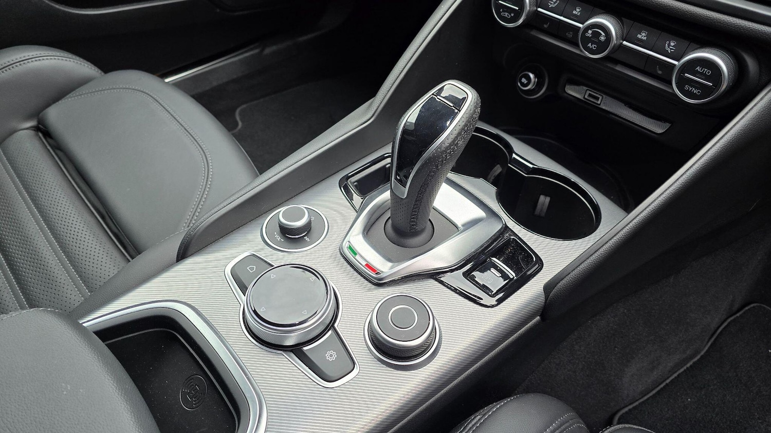 Used Alfa Romeo Giulia 2025 for sale - 76086052: Photo 10