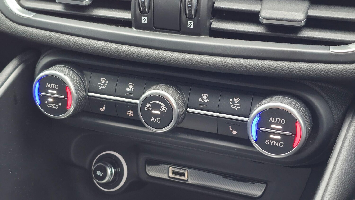 Used Alfa Romeo Giulia 2025 for sale - 76086052: Photo 17