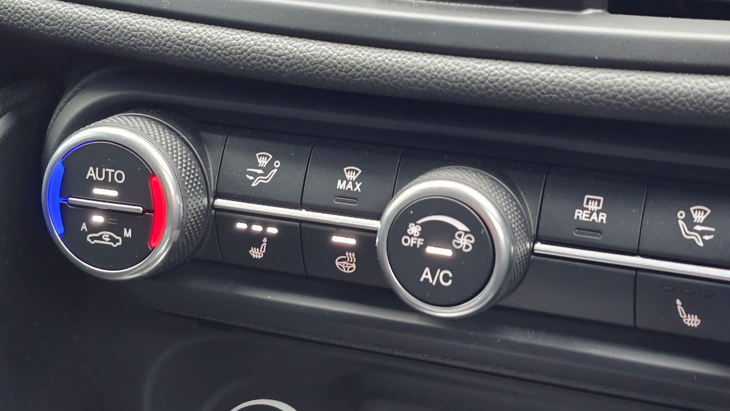 Used Alfa Romeo Giulia 2025 for sale - 76086052: Photo 18