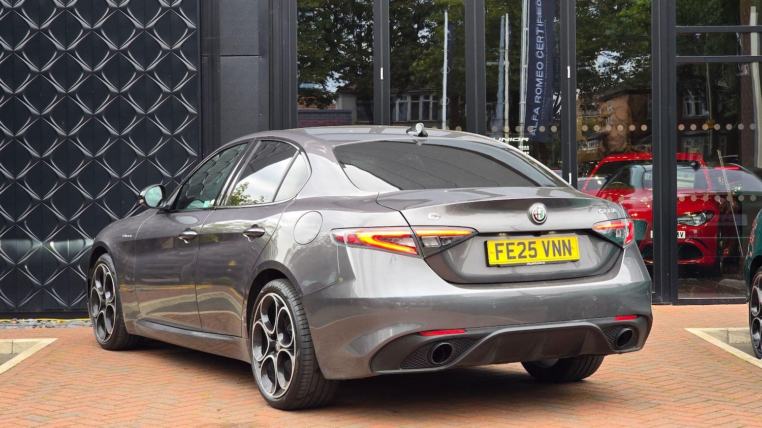 Used Alfa Romeo Giulia 2025 for sale - 76086052: Photo 2