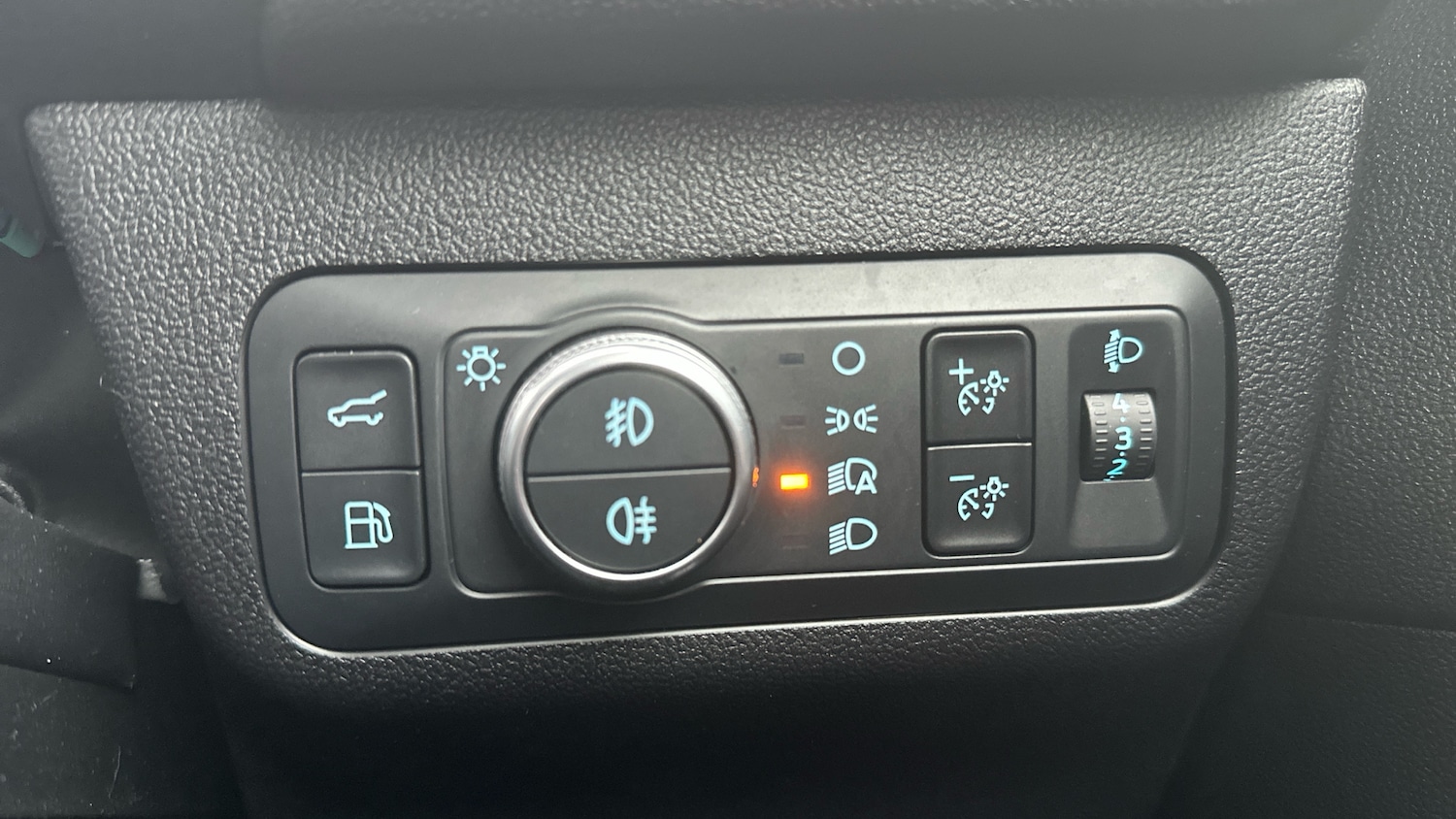 Used Ford Kuga 2022 for sale - 77346207: Photo 32