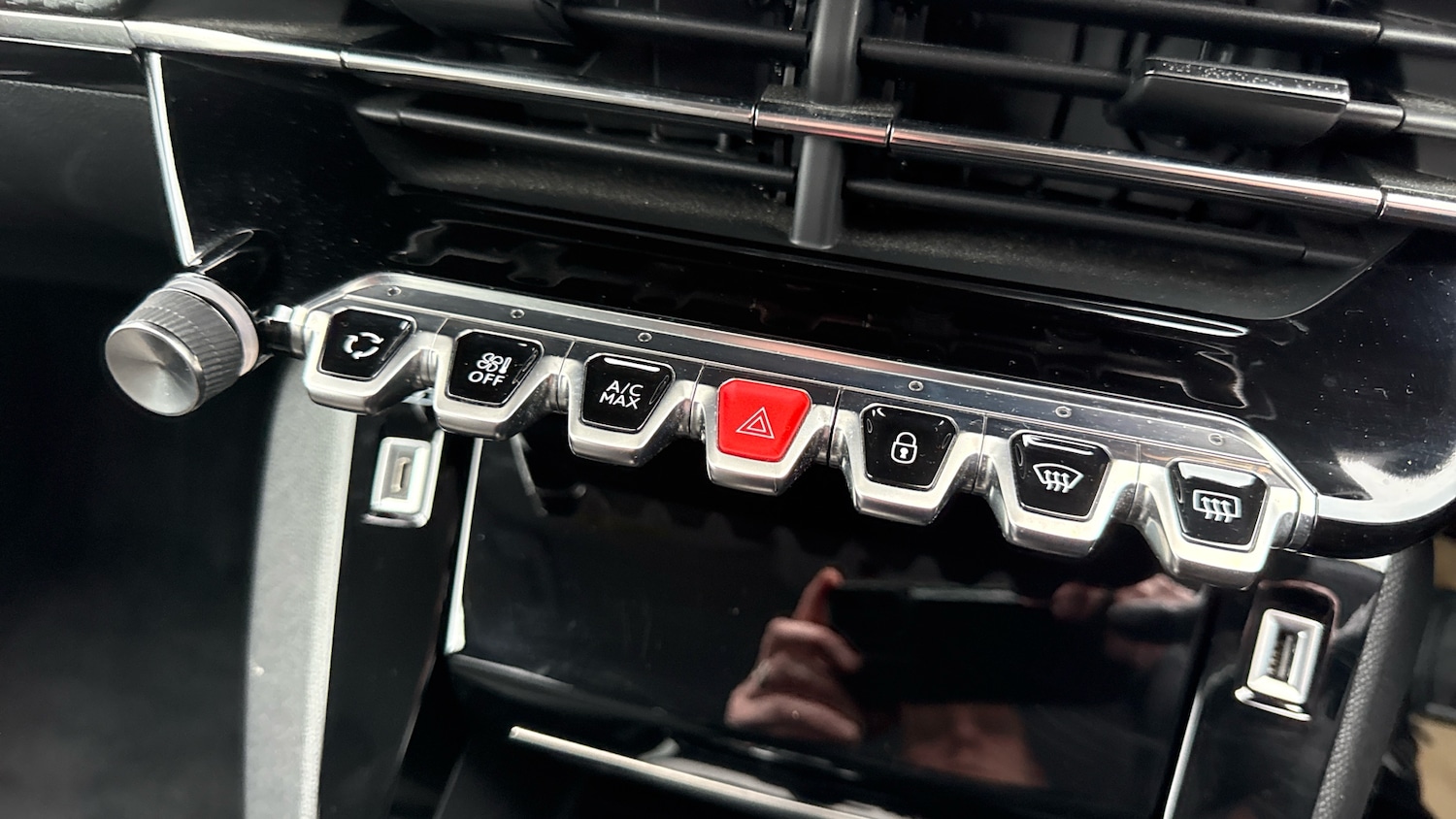 Used Peugeot 2008 2021 for sale - 77638039: Photo 25