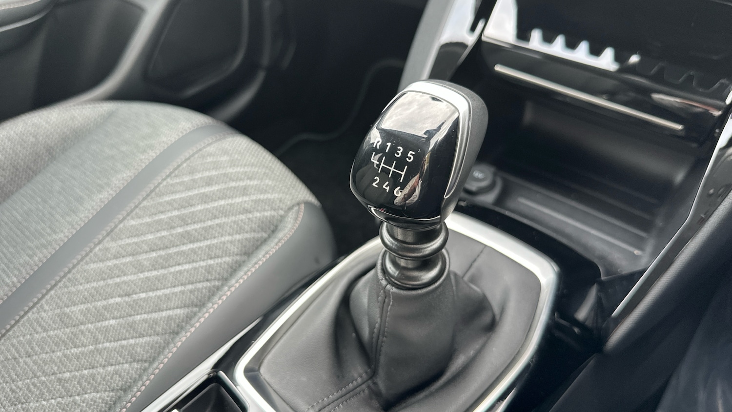 Used Peugeot 208 2024 for sale - 76338268: Photo 20