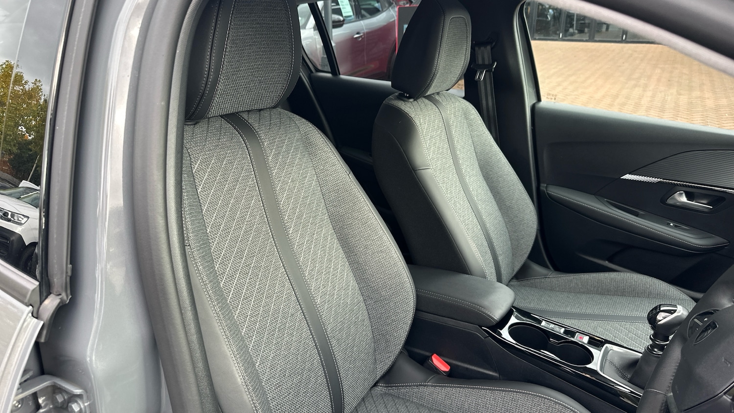 Used Peugeot 208 2024 for sale - 76338268: Photo 41