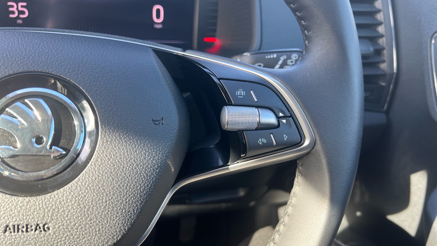 Used Skoda Karoq 2024 for sale - 75901282: Photo 24