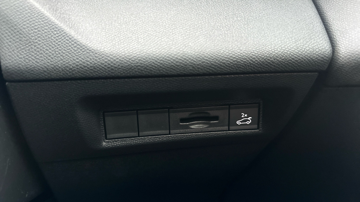 Used Peugeot 408 2024 for sale - 76574299: Photo 34