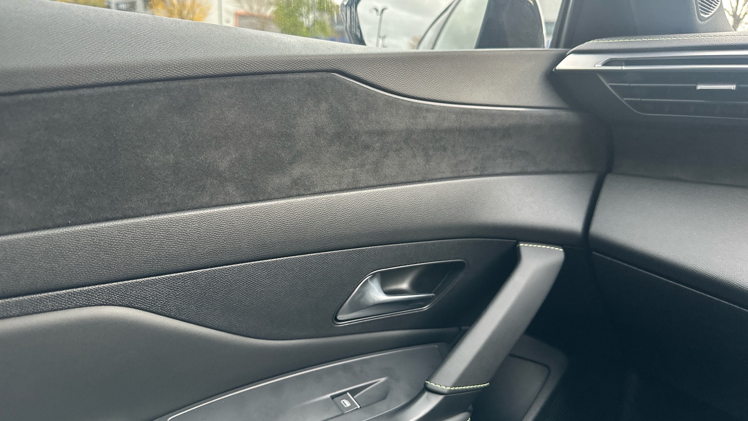 Used Peugeot 408 2024 for sale - 76574299: Photo 41