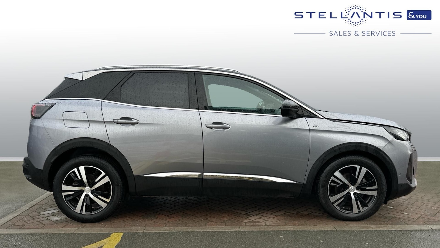 Used Peugeot 3008 2022 for sale - 76966110: Photo 2