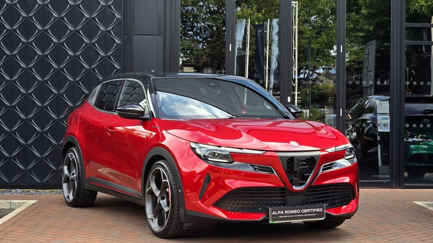 Used Alfa Romeo Junior 2025 for sale - 76574231: Photo 1