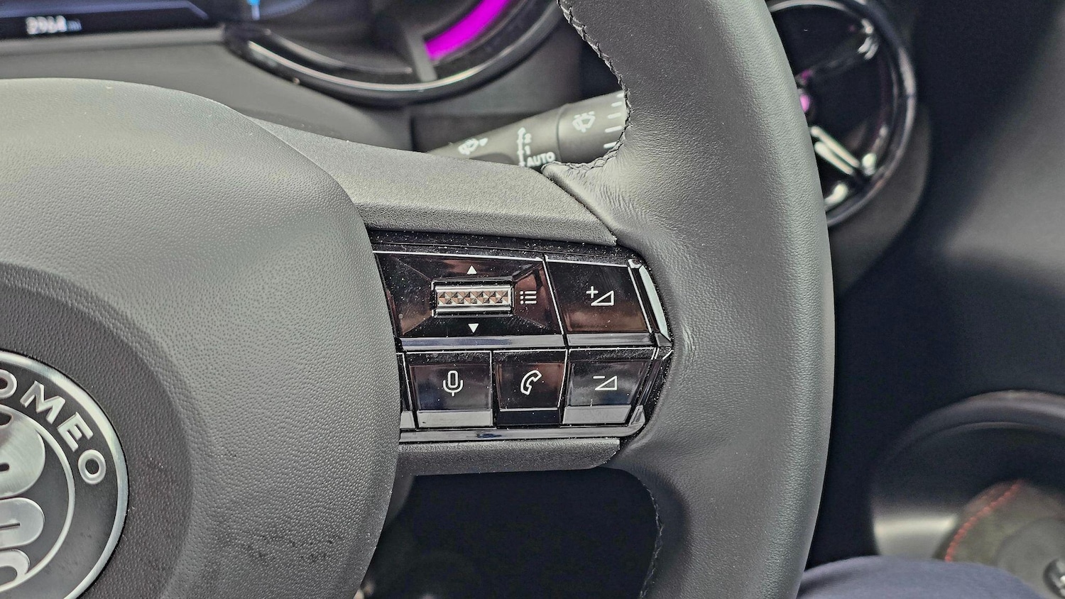 Used Alfa Romeo Junior 2025 for sale - 76574231: Photo 17