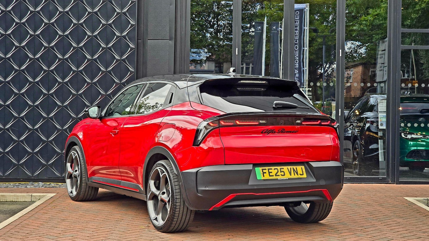 Used Alfa Romeo Junior 2025 for sale - 76574231: Photo 2