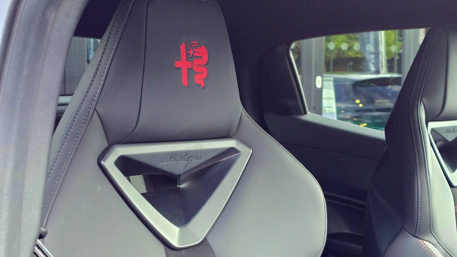 Used Alfa Romeo Junior 2025 for sale - 76574231: Photo 8