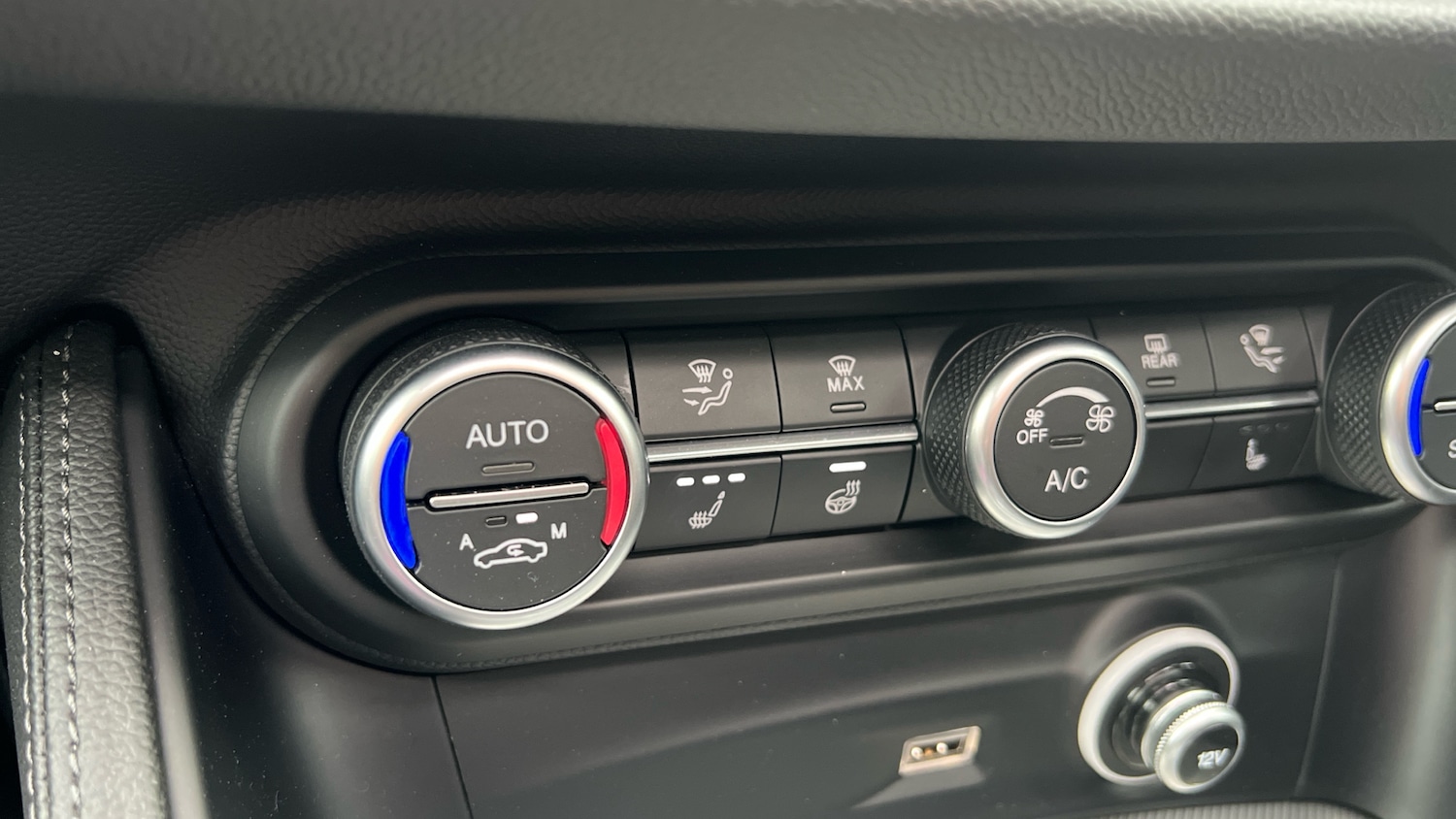 Used Alfa Romeo Stelvio 2023 for sale - 76099805: Photo 12
