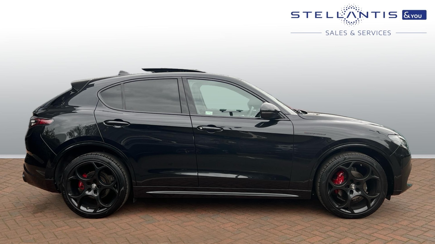 Used Alfa Romeo Stelvio 2023 for sale - 76099805: Photo 2
