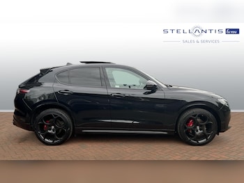 Used Alfa Romeo Stelvio 2023 for sale - 76099805: Photo 2