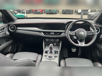 Used Alfa Romeo Stelvio 2023 for sale - 76099805: Photo 4