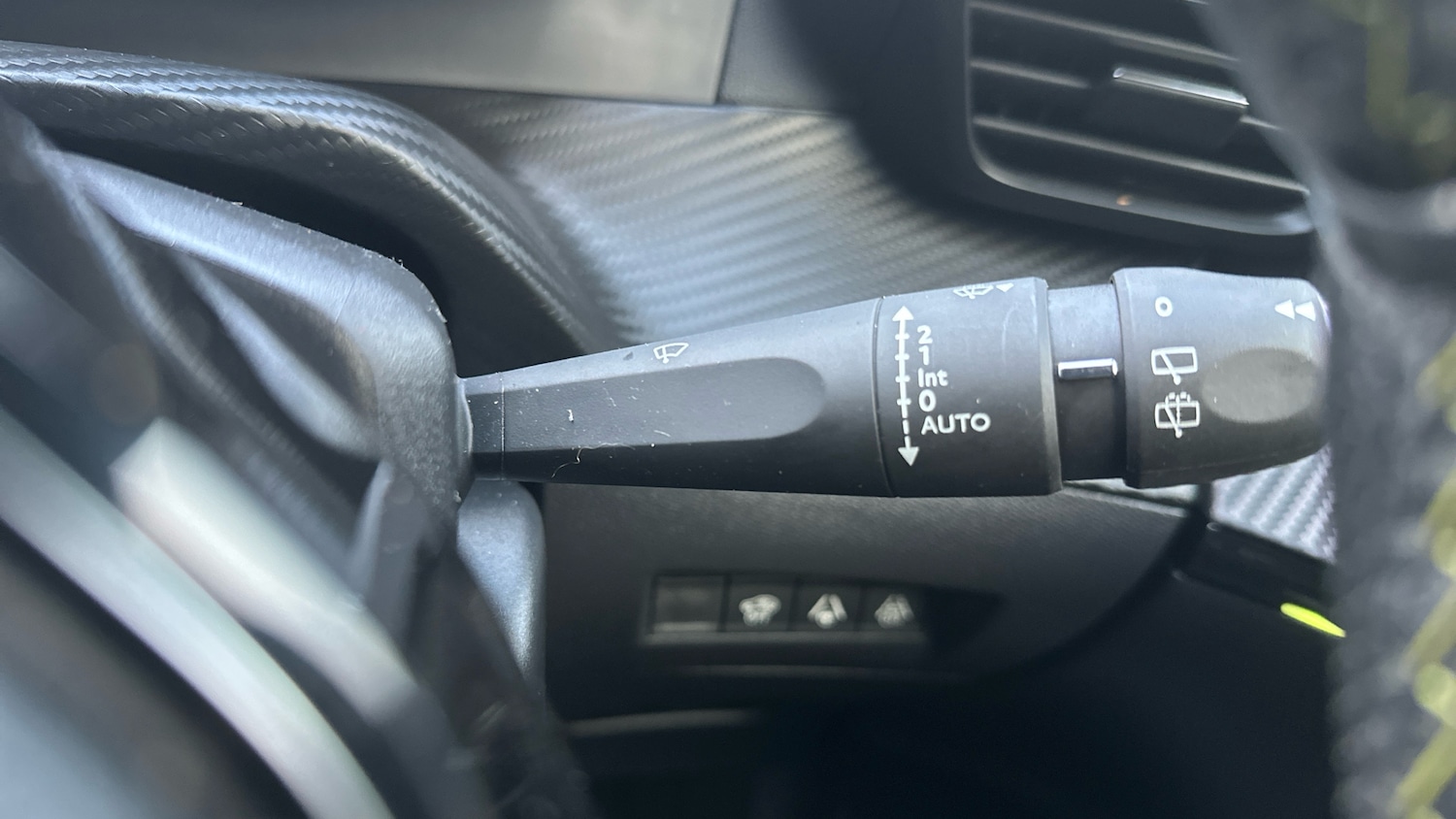 Used Peugeot 2008 2020 for sale - 77239218: Photo 29