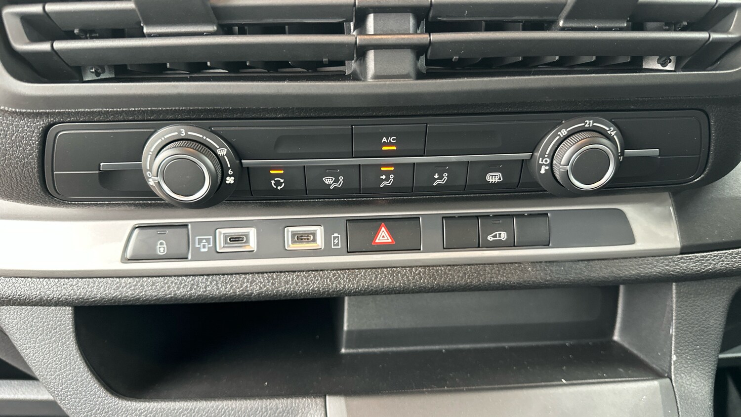 Used Citroen Dispatch 2024 for sale - 76338264: Photo 39