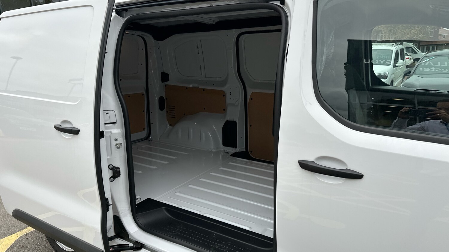 Used Citroen Dispatch 2024 for sale - 76338264: Photo 49