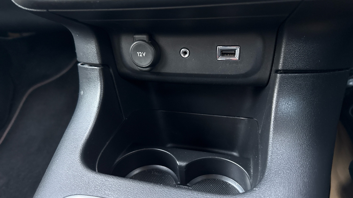 Used Citroen C3 2017 for sale - 77315785: Photo 38