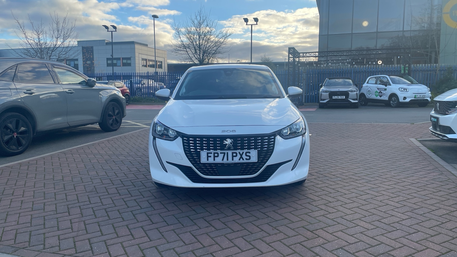 Used Peugeot 208 2021 for sale - 76672223: Photo 9