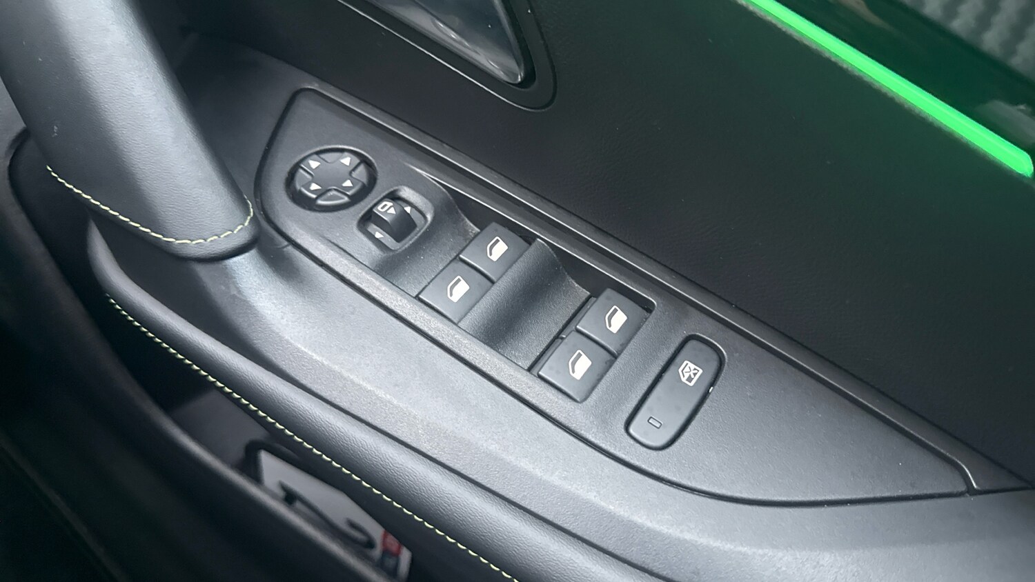 Used Peugeot 2008 2024 for sale - 76285227: Photo 22